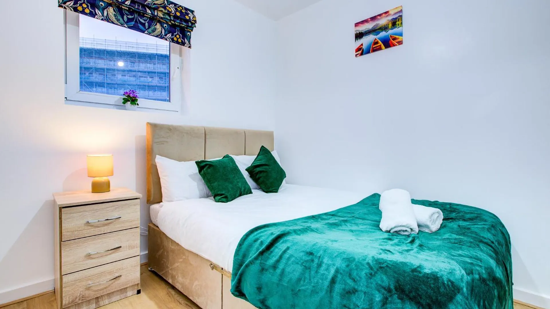 2-Bed Flat In Canary Wharf Great Location London 0*,  United Kingdom