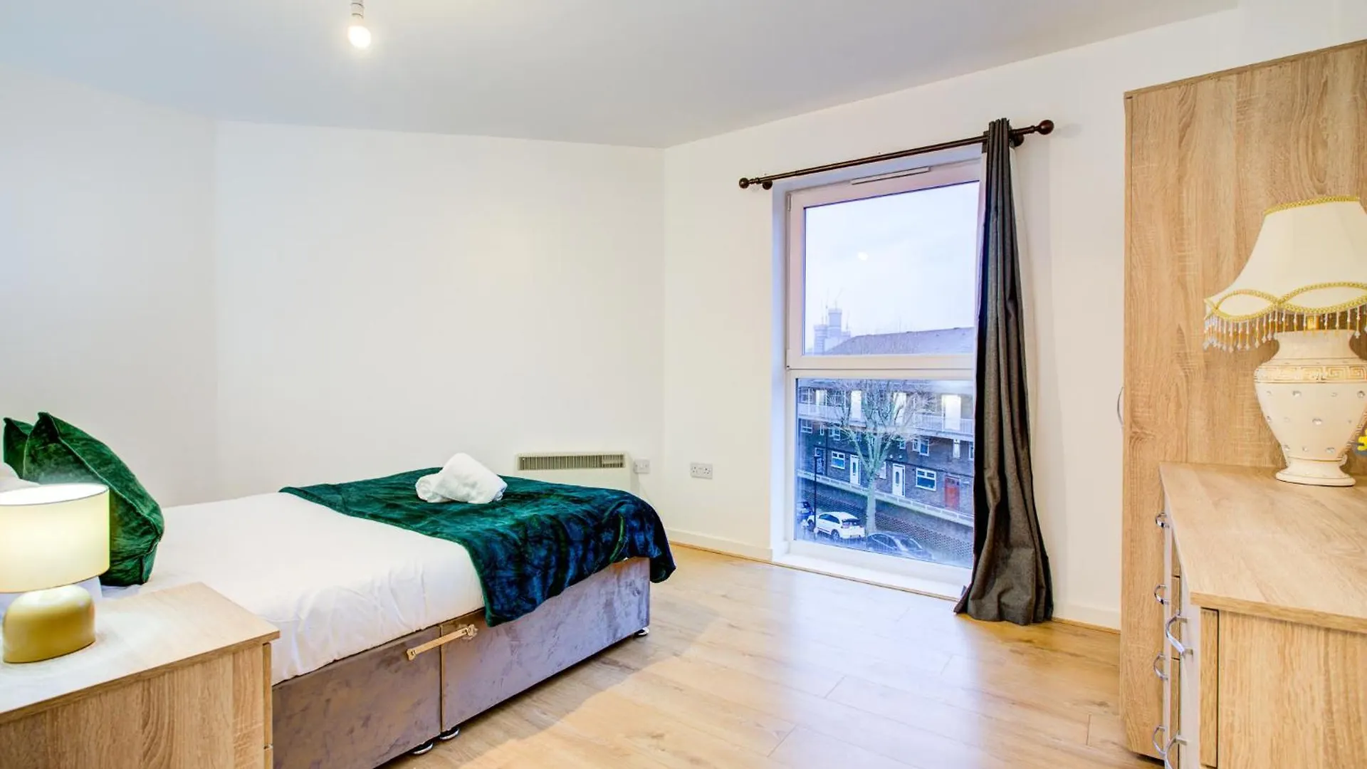 2-Bed Flat In Canary Wharf Great Location London United Kingdom